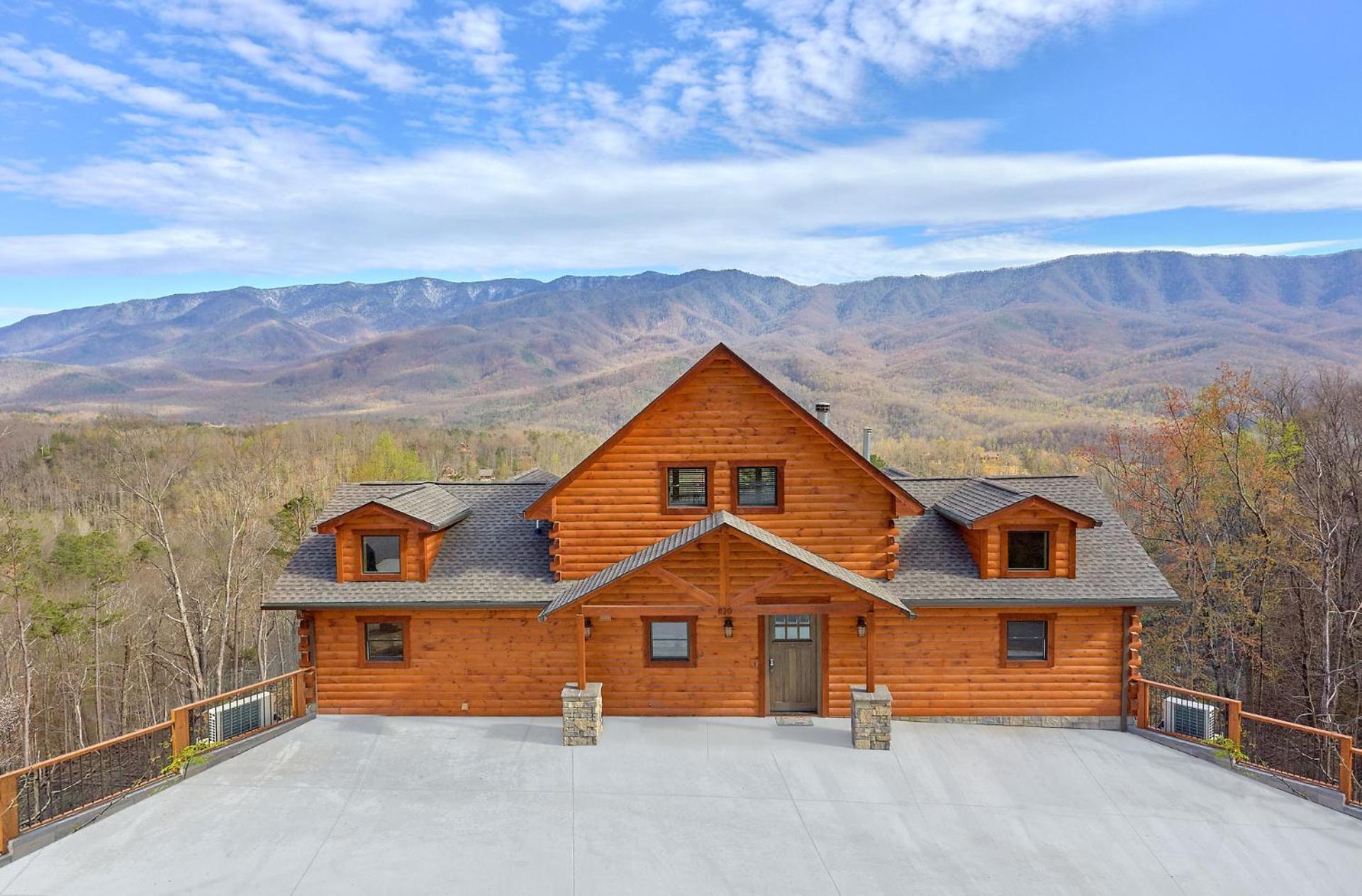 Misty Mountain Adventure Lodge Gatlinburg Exterior photo